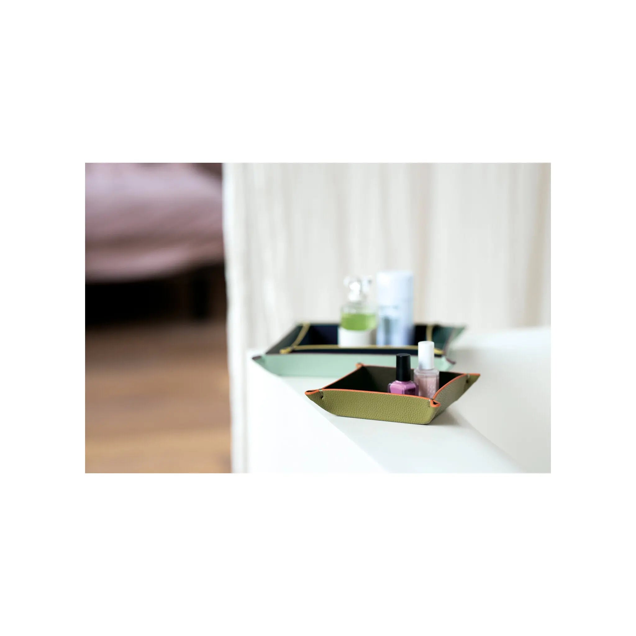 Storage tray Remember