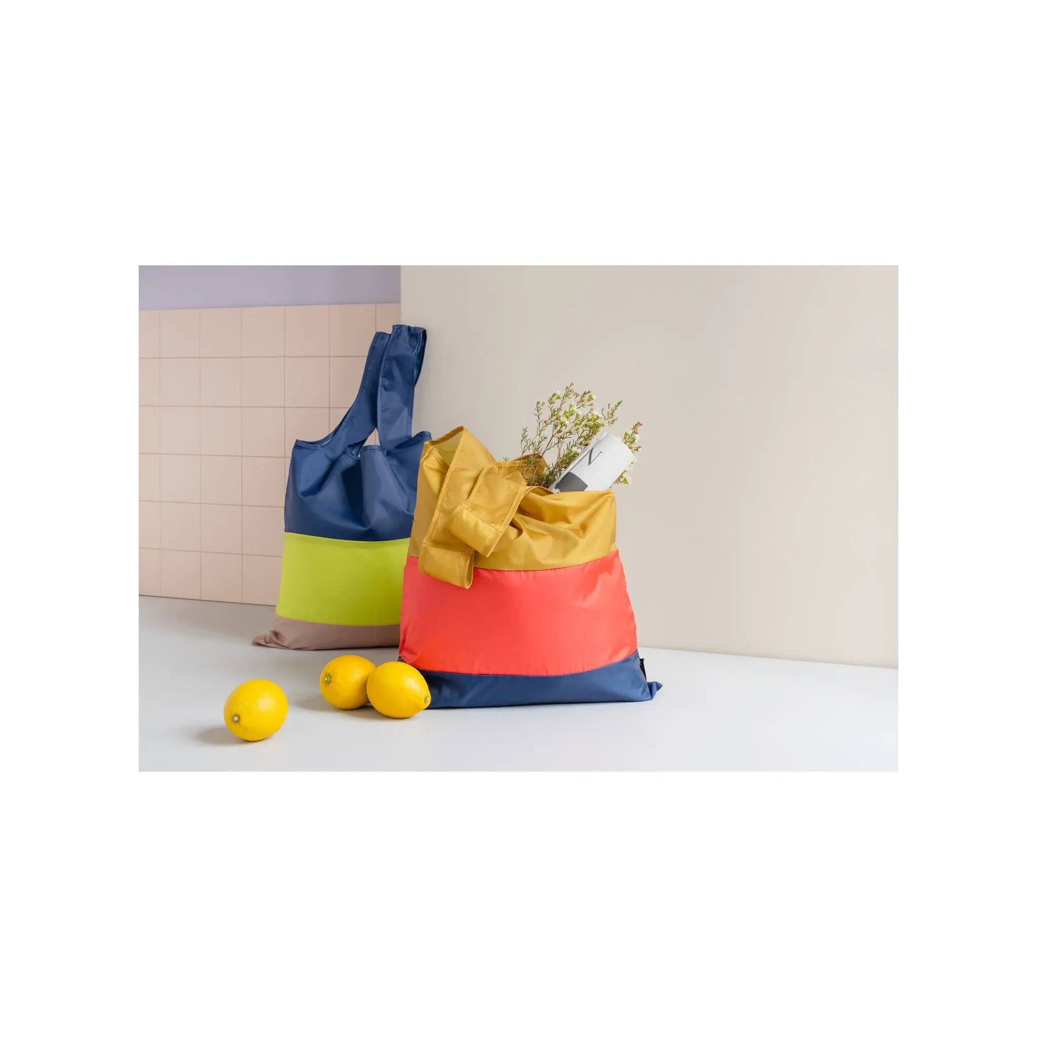 Foldable Eco-Friendly Shopping Bag in Multicolour Design Versatile Remember