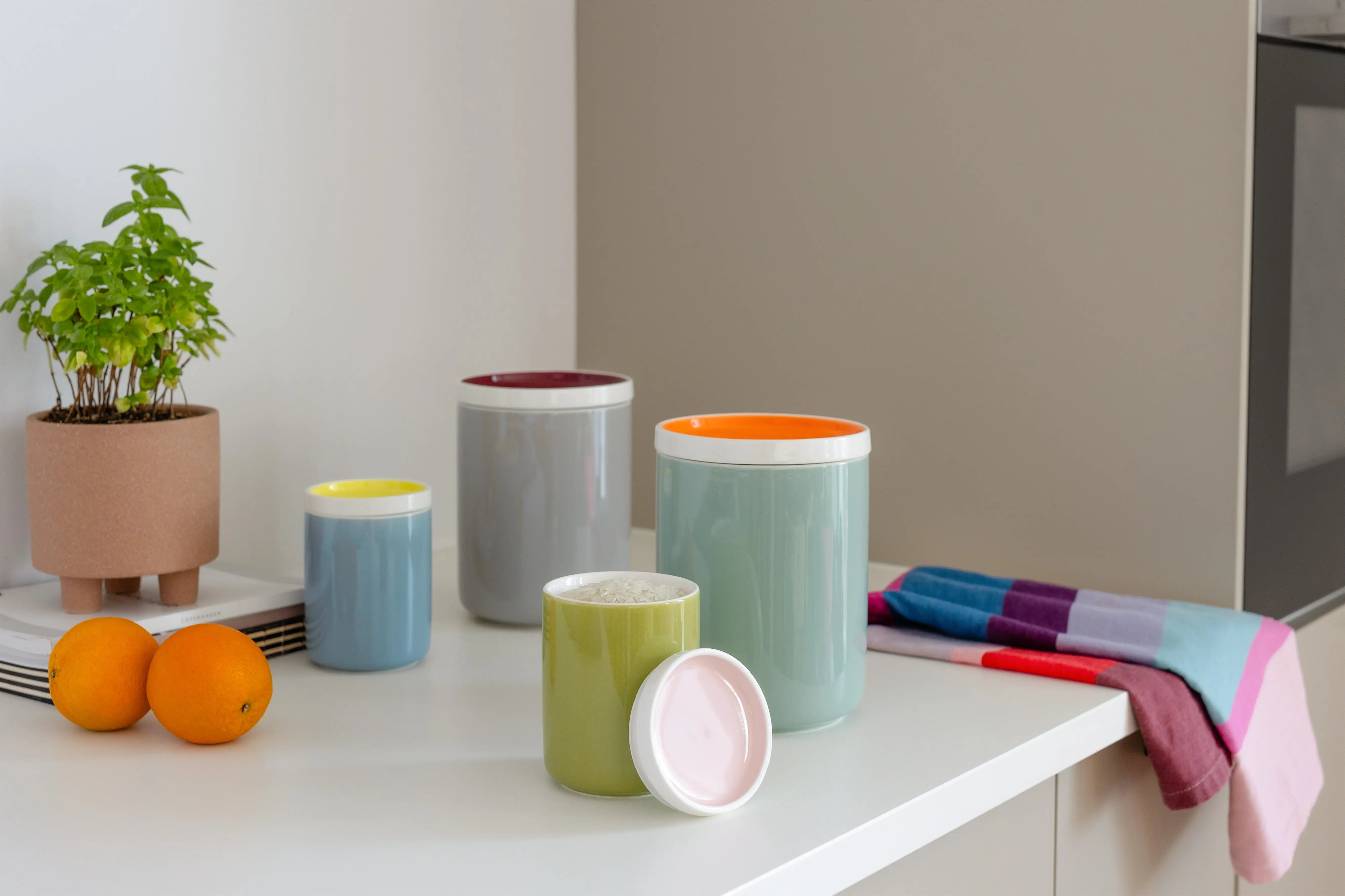 Remember Porcelain Canister, small Remember