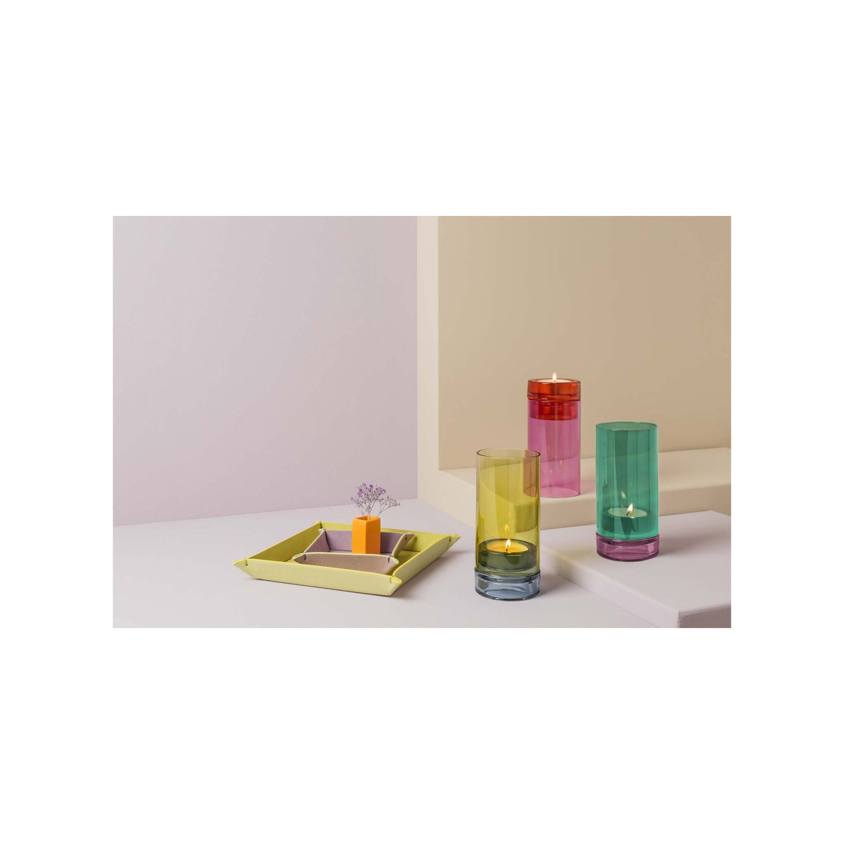 Storage tray
